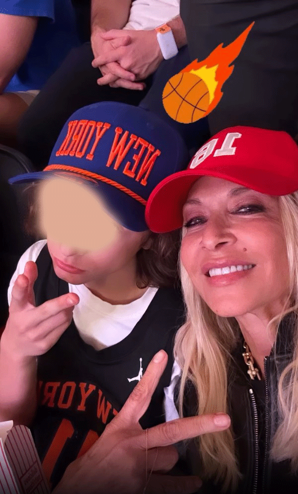 Άννα Βίσση: Στο γήπεδο του NBA με τον μεγάλο της εγγονό