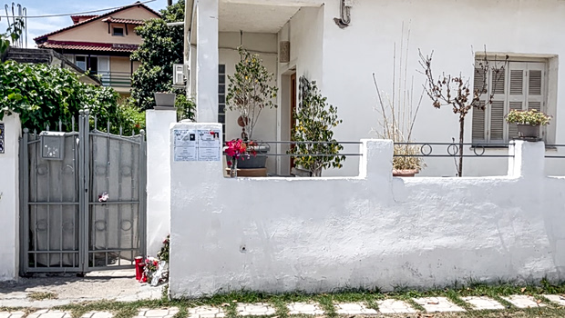 Αίγιο: Στον ανακριτή ο 65χρονος για την διπλή δολοφονία - Σήμερα το τελευταίο αντίο σε μητέρα και γιο