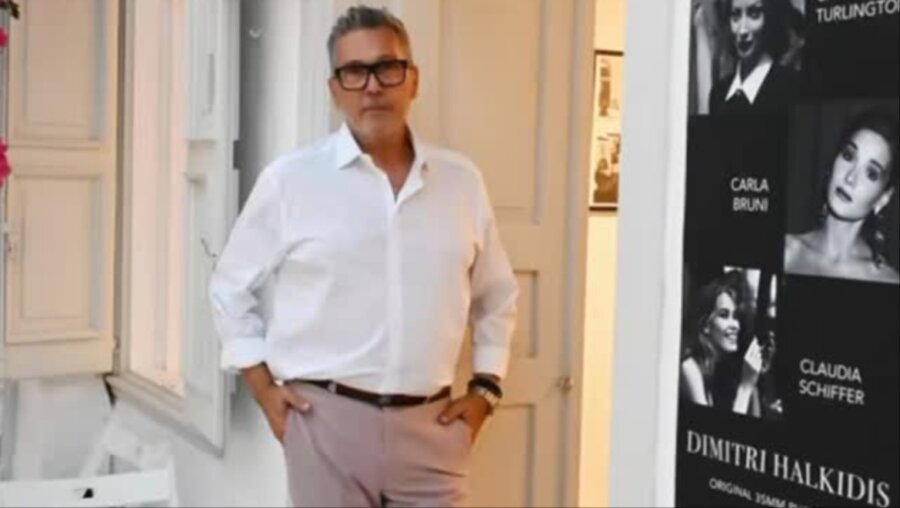 Δημήτρης Χαλκίδης: Ο φωτογράφος των 90s αποκαλύπτει ιστορίες με τα σούπερμοντελ της εποχής