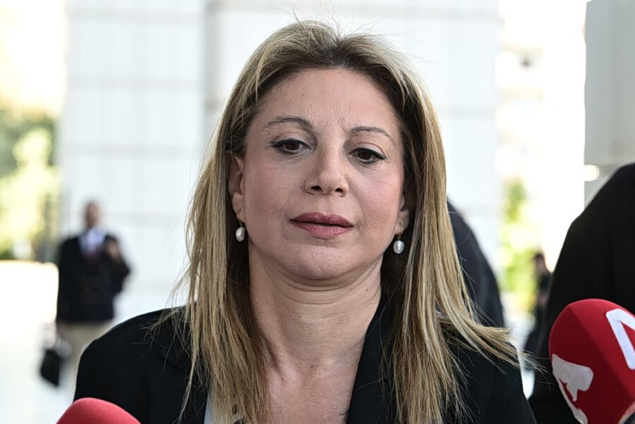 Ελπίδα για τη Δημοκρατία: «Καταφεύγει σε fake news ο Μητσοτάκης για να ανακόψει την πολιτική φθορά»