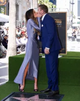 David Beckham: Απέκτησε το δικό του αστέρι στο Hollywood - Το φιλί της συζύγου του, Victoria