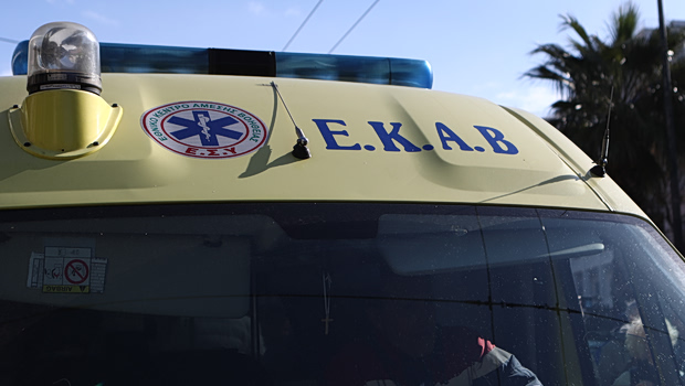 Μειώνονται τα ασθενοφόρα του ΕΚΑΒ σε υπηρεσία – Βλάβες και έλλειψη ανταλλακτικών καθηλώνουν το μισό στόλο στην Αττική
