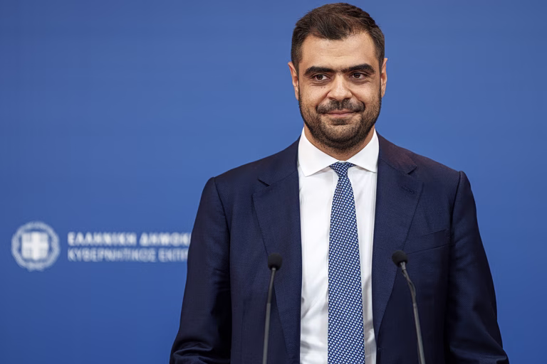 Λάσπη στον ανεμιστήρα ελλείψει επιχειρημάτων - Νέα επίθεση και ειρωνείες του Π. Μαρινάκη σε Τσίπρα