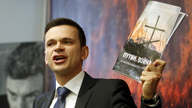 Ιδρύθηκε η «Ειρηνική Ρωσία» από επικριτή του Κρεμλίνου - Ποιος είναι ο πρόεδρος Ίλια Γιασίν