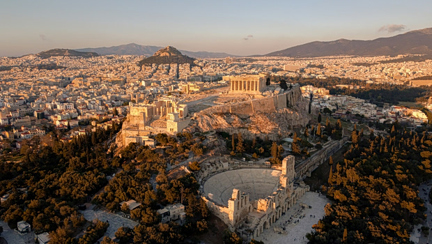 Καλοκαίρι στην Αθήνα: 10 πράγματα που μπορείς να κάνεις για να τη δεις με άλλα μάτια