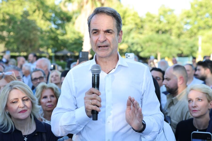 Μητσοτάκης από κέντρο υγείας Βάρης: Αγωνιζόμαστε για να αναβαθμίζουμε συνέχεια το ΕΣΥ