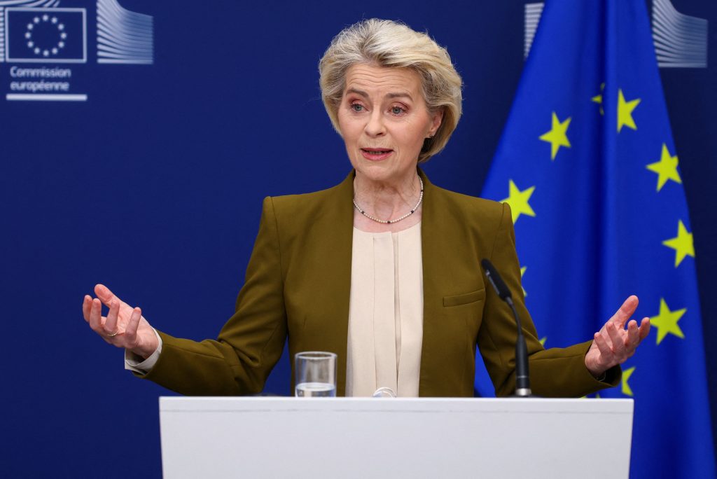 Bloomberg: Η ΕΕ αναζητά δίαυλο επικοινωνίας με το Κρεμλίνο για τον τερματισμό του πολέμου στην Ουκρανία