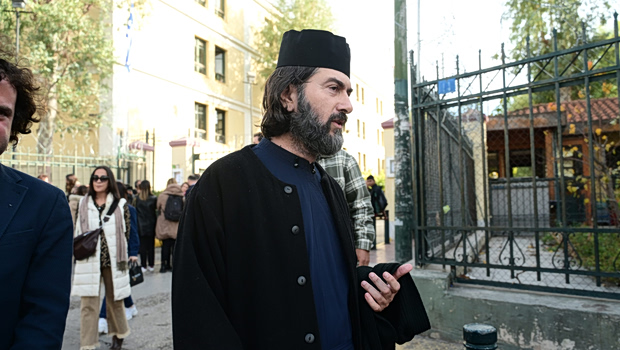 Στο εδώλιο για τρίτη φορά ο πατέρας Αντώνιος και η πρεσβυτέρα για τα οικονομικά της «Κιβωτού του Κόσμου»