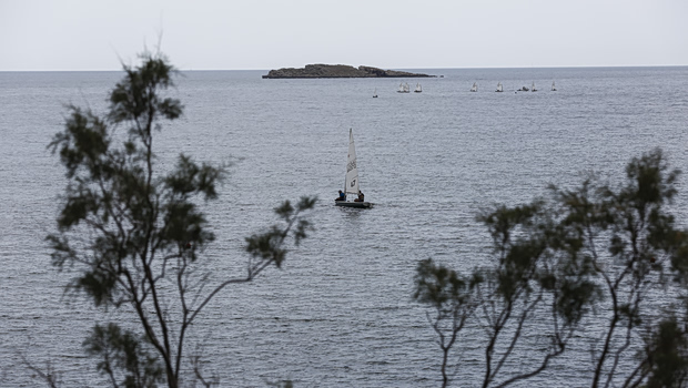 Άστατος ο καιρός με τοπικές βροχές την Παρασκευή και πτώση θερμοκρασίας