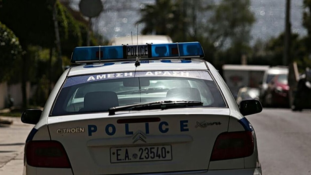 Επεισοδιακή καταδίωξη από τα Μέγαρα κατέληξε σε τροχαίο στο Κερατσίνι