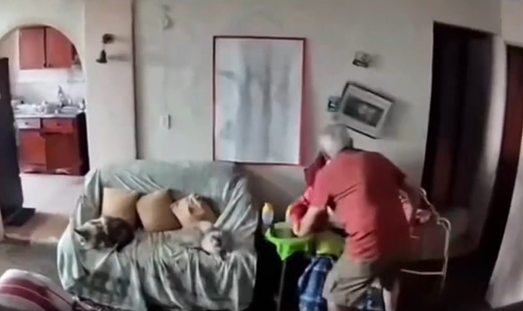 Ήρωας μέσα στα ερείπια: Η συγκλονιστική στιγμή που ηλικιωμένος προστατεύει τη σύζυγό του την ώρα του σεισμού στη Βενεζουέλα
