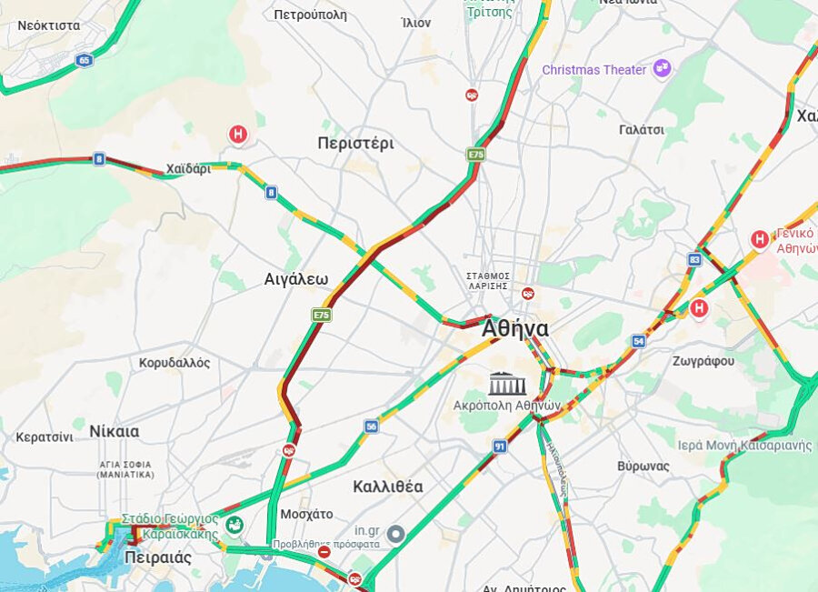 Φωτιά σε διάζωμα στη Λεωφόρο Κηφισού - Καθυστερήσεις στο ρεύμα προς Λαμία