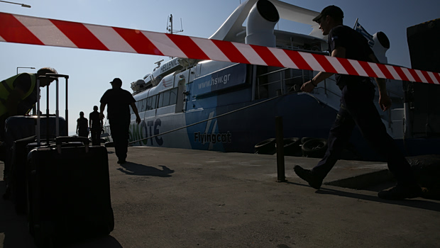 «Εκρηκτική» η κατάσταση στο λιμάνι της Ραφήνας – Απεργία κήρυξαν οι ναυτεργάτες στις 3 Ιουλίου