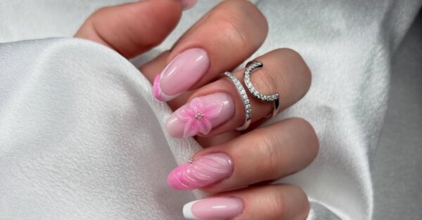 Pink Passion: Οι πιο καλοκαιρινές ιδέες για μανικιούρ με πρωταγωνιστή το ροζ χρώμα