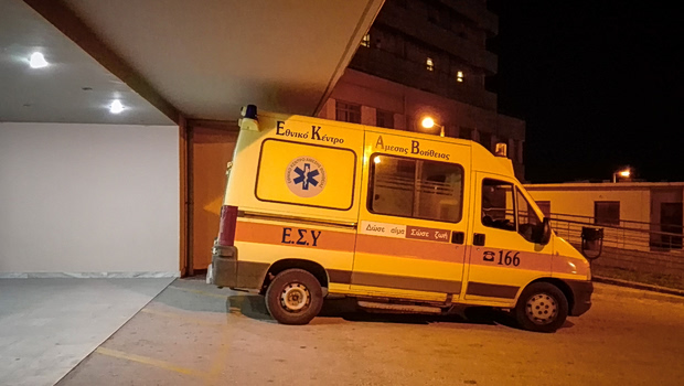 Σοβαρό τροχαίο στη Ζάκυνθο - «Γουρούνα» συγκρούστηκε με τουριστικό λεωφορείο – Διασωληνωμένος νεαρός τουρίστας