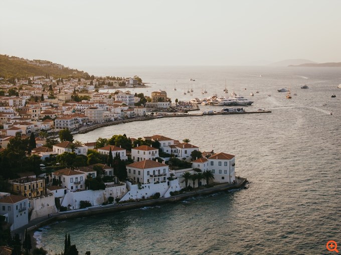 Πόρτο Χέλι: Η ανάδυση ενός παγκόσμιου προορισμού