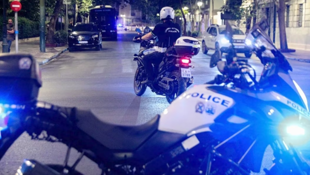Άργος: Αστυνομικοί πυροβόλησαν άνδρα που «προσπάθησε να διαφύγει τον έλεγχο» - Νοσηλεύεται στην Αττική