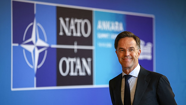 Ρούτε: «Απολύτως απαραίτητη» η νέα επίθεση των ΗΠΑ στο Ιράν