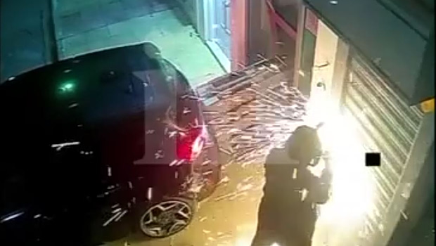 Πώς δρούσε η συμμορία που ανατίναζε ΑΤΜ και άρπαζε χιλιάδες ευρώ - Βίντεο ντοκουμέντα