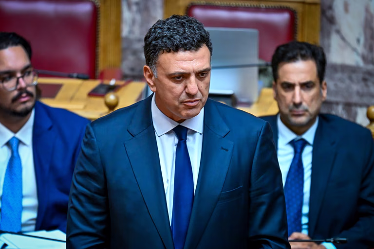 Ο Κικίλιας ευχαρίστησε τη ναυαγοσώστρια, Σοφία Κασπίρη, που έσωσε έξι ανθρώπους στην Κεφαλονιά