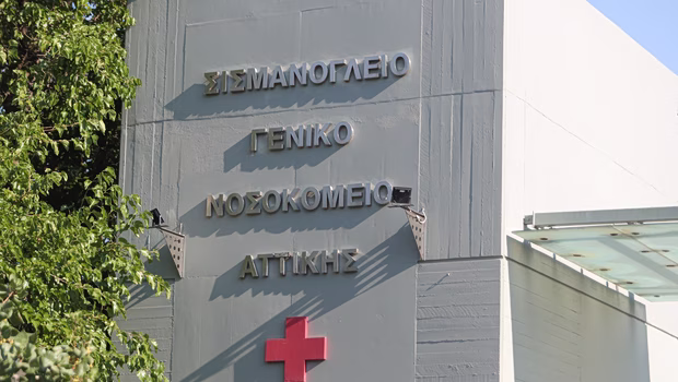 «Έφυγα με τον ορό στο χέρι...»: Στιγμές πανικού από τη φωτιά στο Σισμανόγλειο – Νέα στοιχεία για τον εμπρησμό στο νοσοκομείο