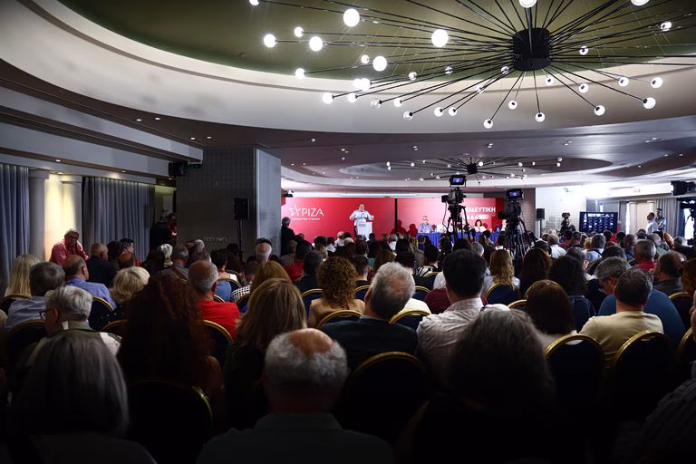 ΣΥΡΙΖΑ: Δύο Κεντρικές Επιτροπές, δυο πολιτικά κέντρα – ρεσάλτο από Πολάκη, Παππά και Δούρου