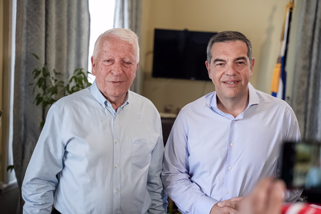 Ο Αλέξης Τσίπρας στη Λέσβο: «Τον είχα καθηγητή στο Πολυτεχνείο» – Η ιδιαίτερη στιγμή με τον Περιφερειάρχη