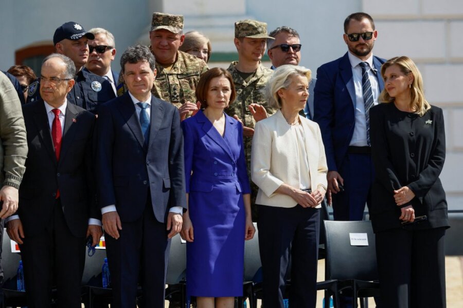 ΕΕ και η Ουκρανία υπέγραψαν συμφωνία για παραγωγή drones και παράταση της προστασίας των προσφύγων