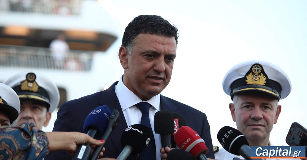 Επίσκεψη Β. Κικίλια στο λιμάνι του Πειραιά