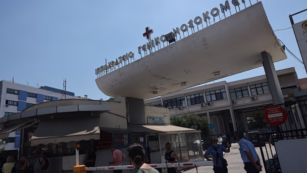 Θρήνος στη Μολδαβία για την οικογενειακή τραγωδία στη Χαλκιδική - Παραμένει διασωληνωμένη στη ΜΕΘ η 7χρονη