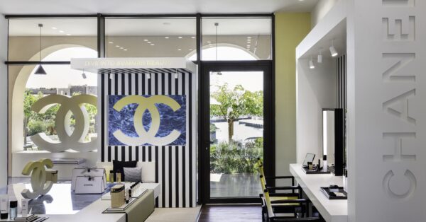 CHANEL Fragrance and Beauty Experience στη Navarino Agora της Costa Navarino