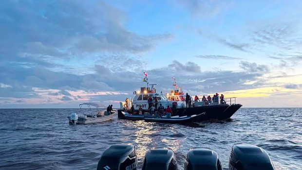 Ναυάγιο πλοίου με 116 επιβάτες στα ανοικτά των ακτών της Γουιάνας