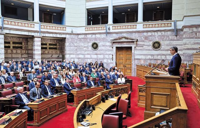 Νέα Δημοκρατία: Συνεδρίαση με «βαρίδια»