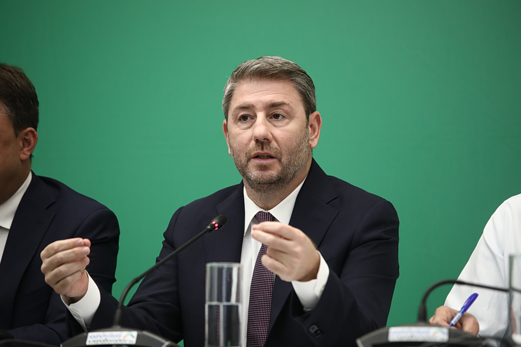 Ανδρουλάκης κατά Μητσοτάκη: «Υποτιμά τη νοημοσύνη των πολιτών»