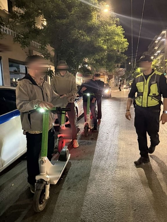 Οι γιατροί μιλούν για το «χάος» με τα πατίνια στους δρόμους - «Η πτώση είναι ισοδύναμη της πτώσης από μηχανή»