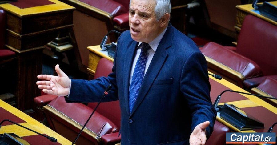 Ο Γ. Βλάχος ζητά εξηγήσεις από Κ. Μητσοτάκη για τα σπιτάκια ανακύκλωσης