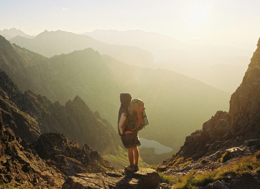 Solo travel: Αυτοί είναι οι ασφαλέστεροι προορισμοί για ταξίδι χωρίς παρέα - Η πλειοψηφία είναι στην Ευρώπη