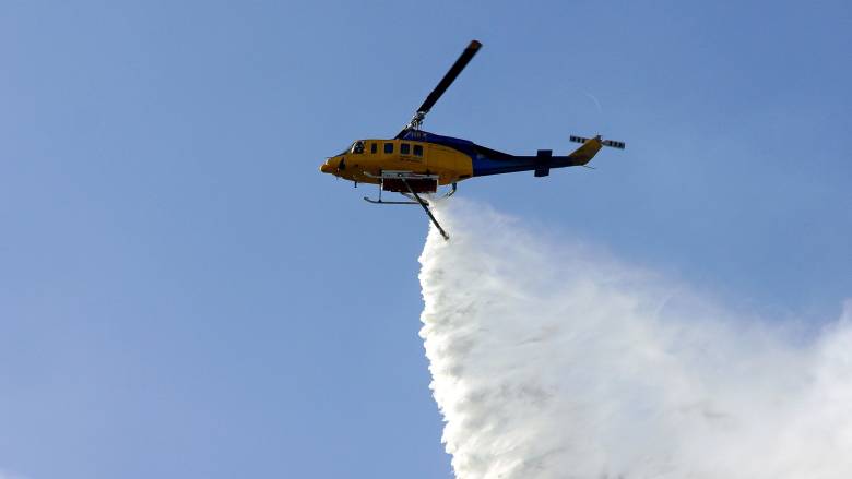 Φωτιά στη Γαλάτιστα Χαλκιδικής – Σηκώθηκαν 6 εναέρια μέσα
