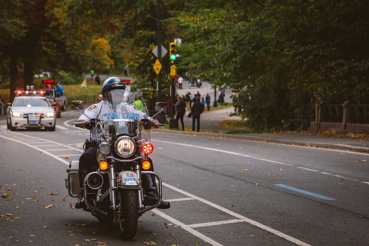 Επιθέσεις με κατσαβίδι και μαχαίρι στο Central Park με δύο τραυματίες – Ερευνάται αν ήταν «έγκλημα μίσους»