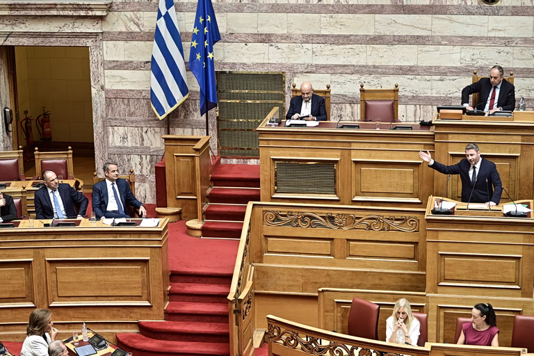 Ανδρουλάκης: Στις δημοκρατίες δεν υπάρχουν «αφεντικά» και όροι «μαφίας» – «Είστε πρωταθλητής του θράσους»
