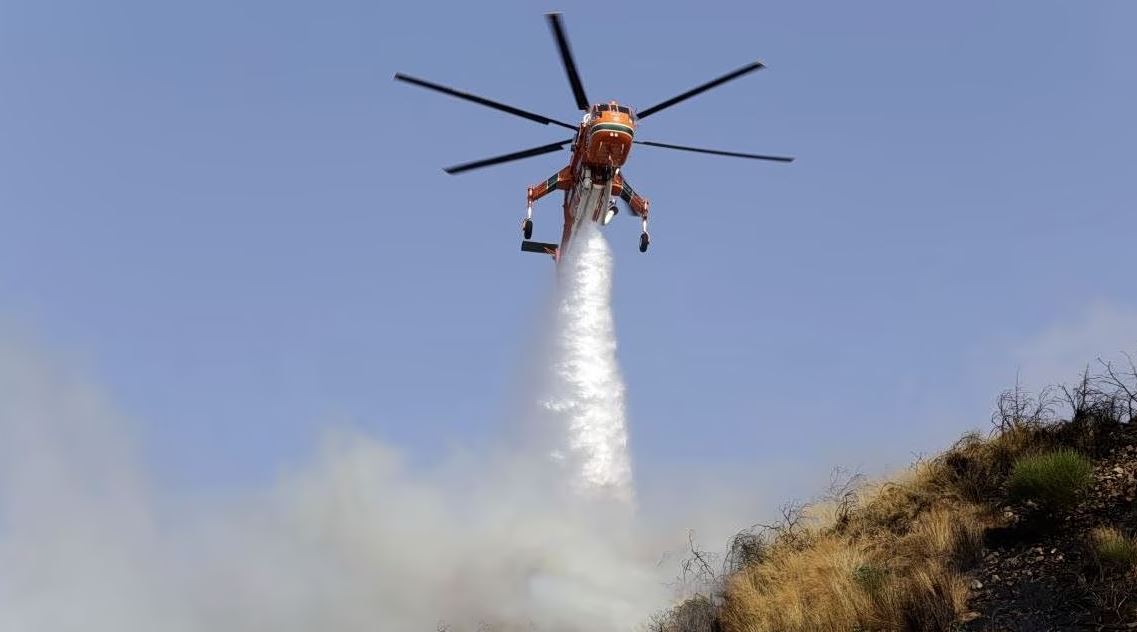 Φωτιά σε δασική έκταση στην Κινέτα