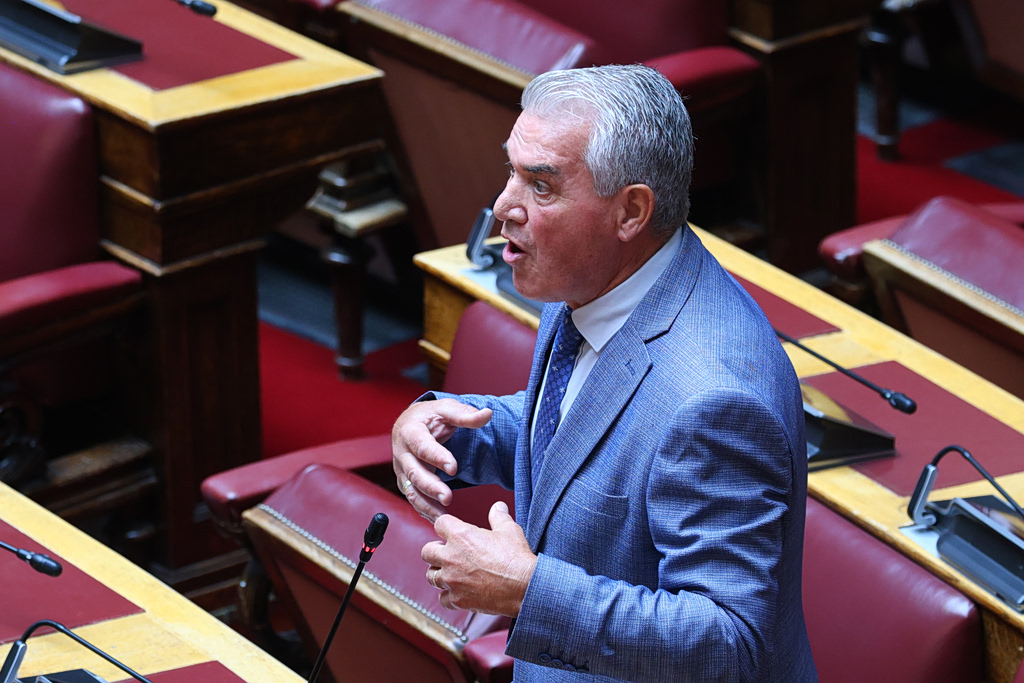 Νέα επίθεση Κυριαζίδη σε Κωνσταντοπούλου στη Βουλή: «Της έδωσα ευχή να κάνει παιδιά και έγινα Ιφιγένεια»