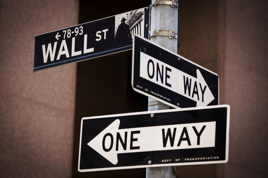 Διχασμένη Wall Street: H Microsoft σε άνοδο 9%, ενώ η Meta καταγράφει πτώση 9%