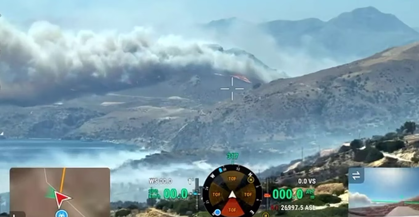 Εντυπωσιακό βίντεο από drone δείχνει την έκταση της φωτιάς στον Ασώματο Ρεθύμνου