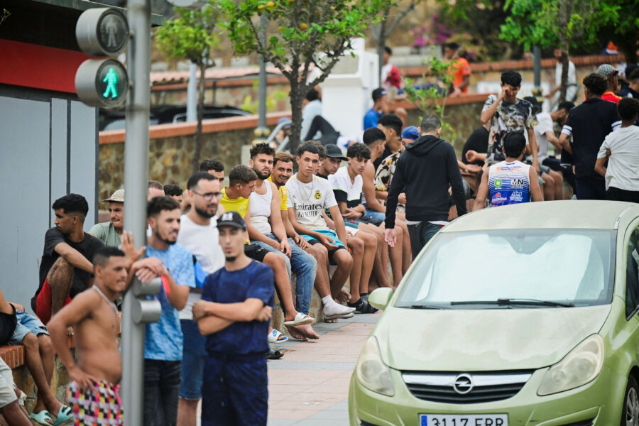 Σε κρίση η Ισπανία: Ο λόγος που 40.000 μετανάστες από το Μαρόκο πλημύρισαν τη Θέουτα - Έκτακτη σύσκεψη υπό τον Σάντσεθ