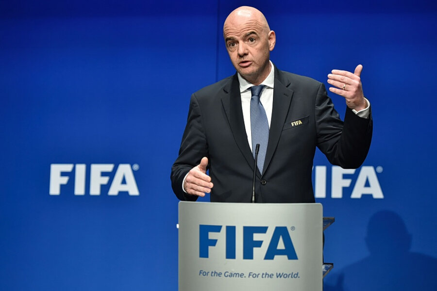 Reuters: «Η άμεση αναδίπλωση της FIFA αποτελεί πλήγμα για την επανεκλογή του Ινφαντίνο»