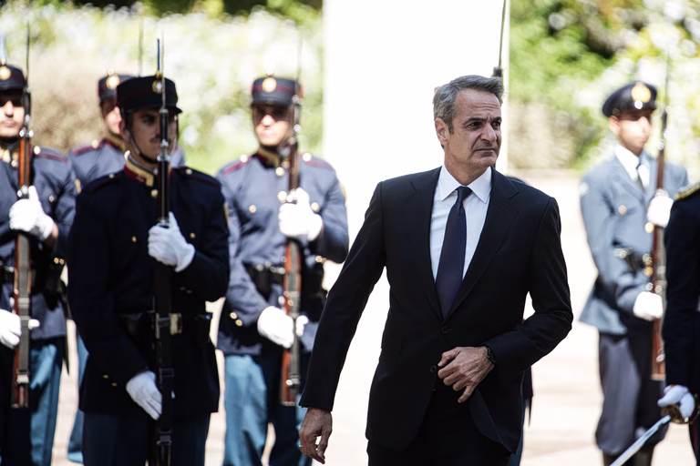 «Ο Γιάννης Βαρβιτσιώτης ήταν φτιαγμένος από το μέταλλο μιας άλλης εποχής» – Ο επικήδειος του πρωθυπουργού