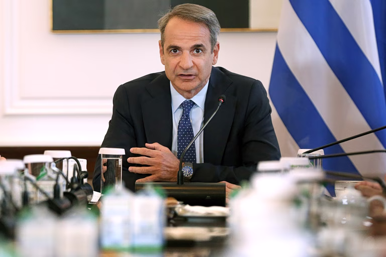 Νέα κρίση για την κυβέρνηση – Πασχίζει για την επικοινωνιακή διαχείριση της πύρινης καταστροφής