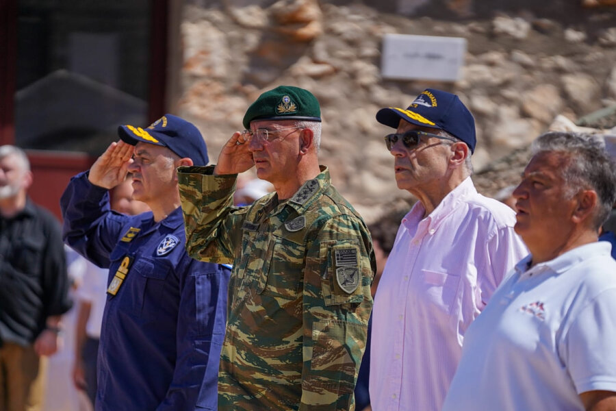 Εγκαινιάστηκαν δύο νέοι ξενώνες για τις ένοπλες δυνάμεις στη νήσο Ρω, έπειτα από δωρεά της οικογένειας Τσουβελεκάκη