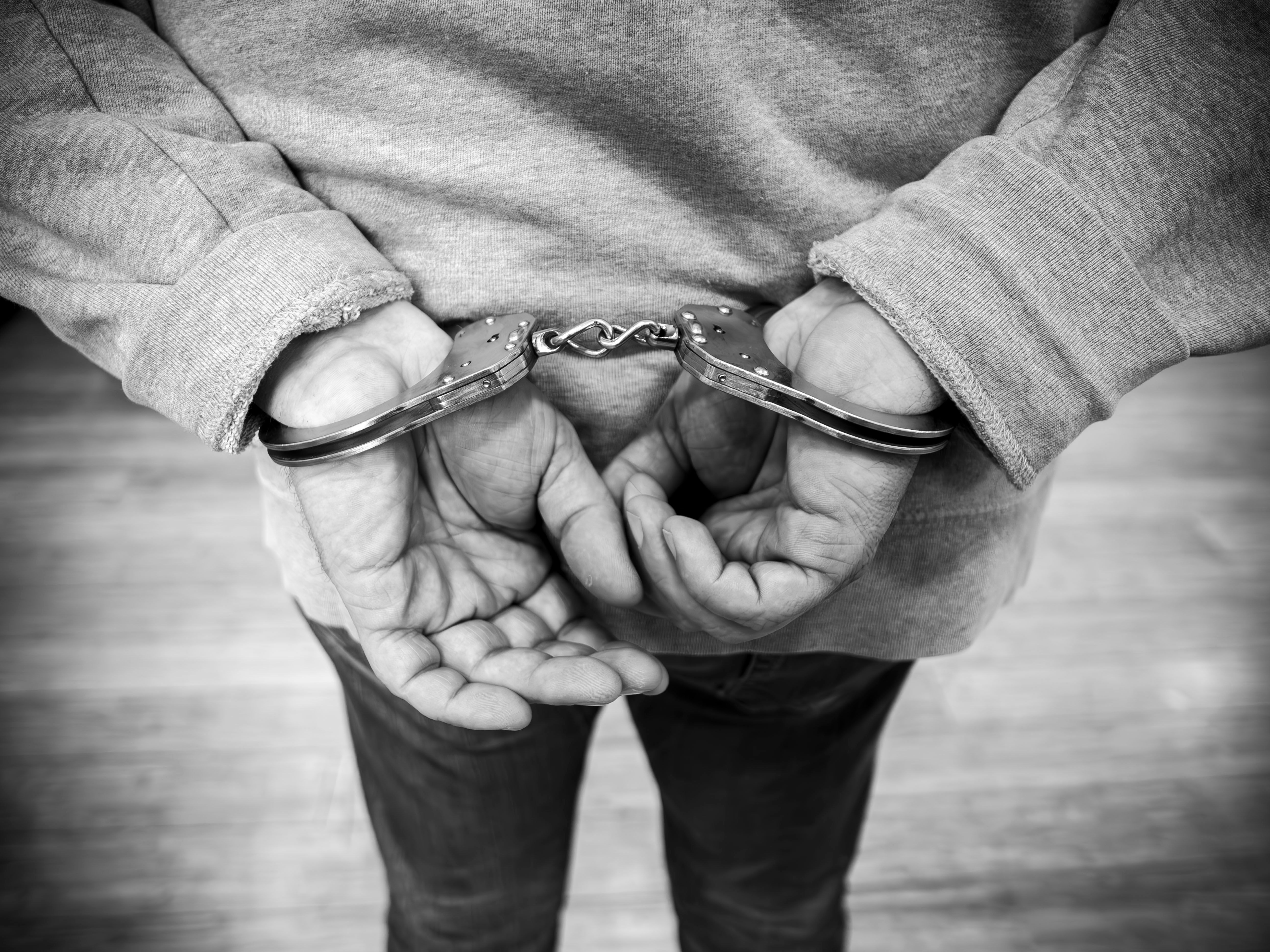 Γαλλία: Τέσσερις Ισπανοί συνελήφθησαν στην Κυανή Ακτή για την κλοπή ενός ρολογιού αξίας 260.000 ευρώ